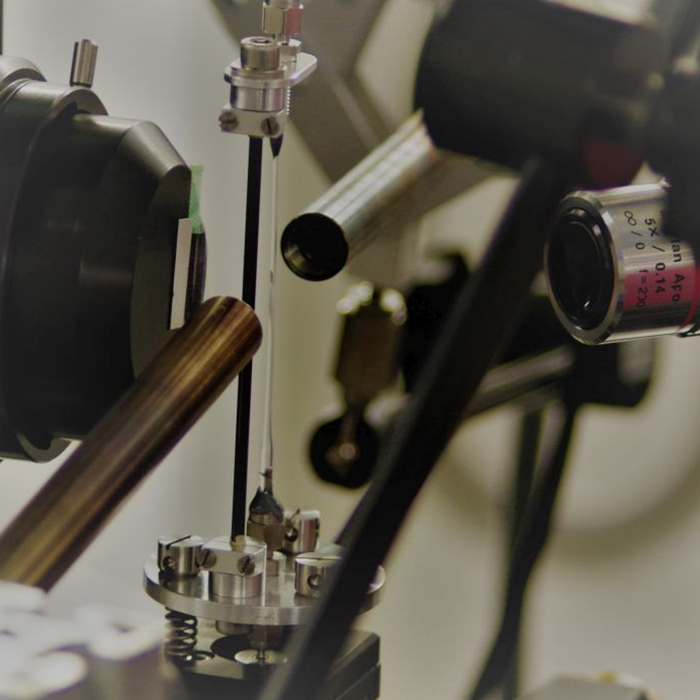 Operando X-ray spectroscopy shows what happens in each single part of a working catalyst.