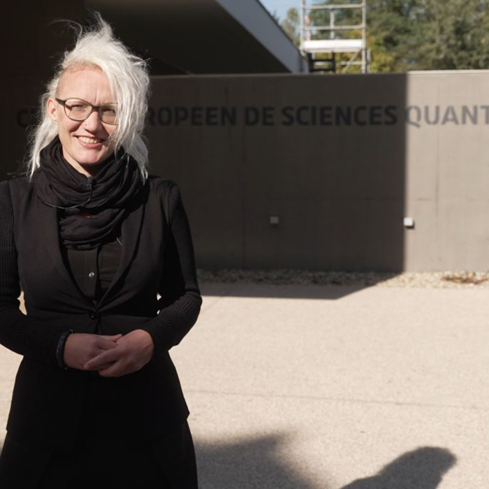 Grenzüberschreitende Forschung betreibt Professorin Anja Metelmann mit ihrer Brückenprofessur zum Quantum Computing in Karlsruhe und Straßburg. (Foto: Adrian Yass, KIT)